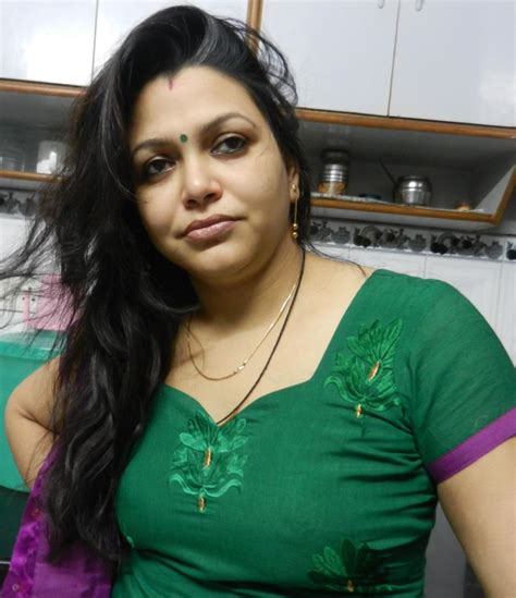 desi bhabi hot photo|Indian Bhabhi Photos, Download The BEST Free Indian Bhabhi。